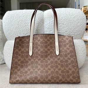 COACH Tote Bag - Signature Canvas